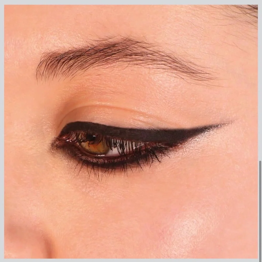 Lottie London Last‎ Night’s Liner Jumbo Crayon Eyeliner - Black